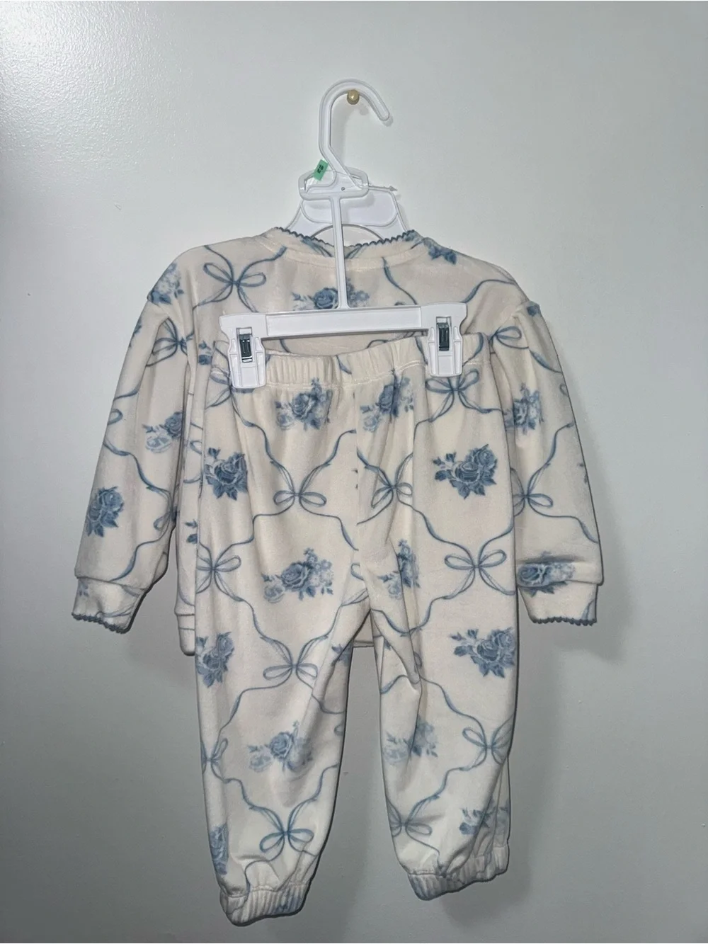 Jessica Simpson Cream and Baby Blue Floral Kids Pajama Set